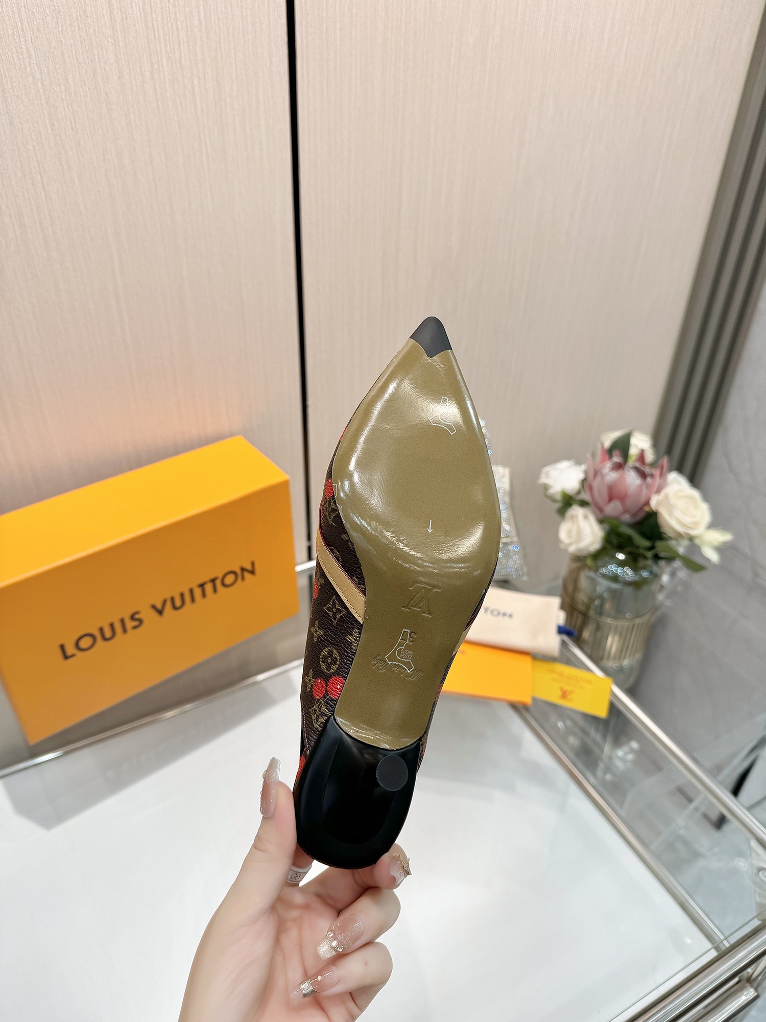 Women's high heels